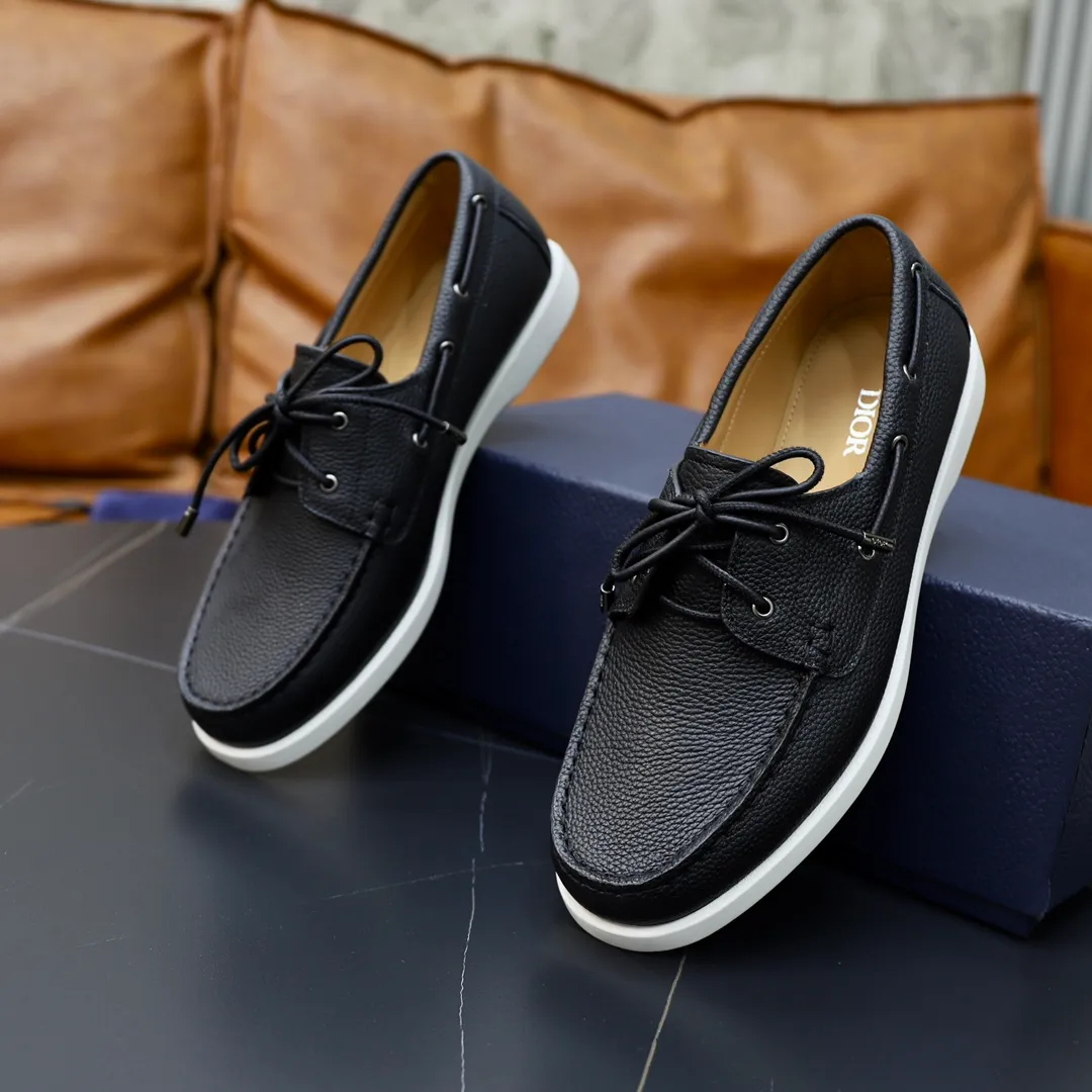 Ex-factory price: 540🙅‍♂️🙅‍♂️🙅‍♂️ Brand: Dior DIOR Standard code: Men's code 38/44 (45 can be customized) Grade: Same as the official website Material: Original cowhide stitching, cowhide lining, original TPU wear-resistant soft outsole Style categories: Leisure and sports version, footwear for driving, young fashion, European and American trends, British style Color: actual picture color